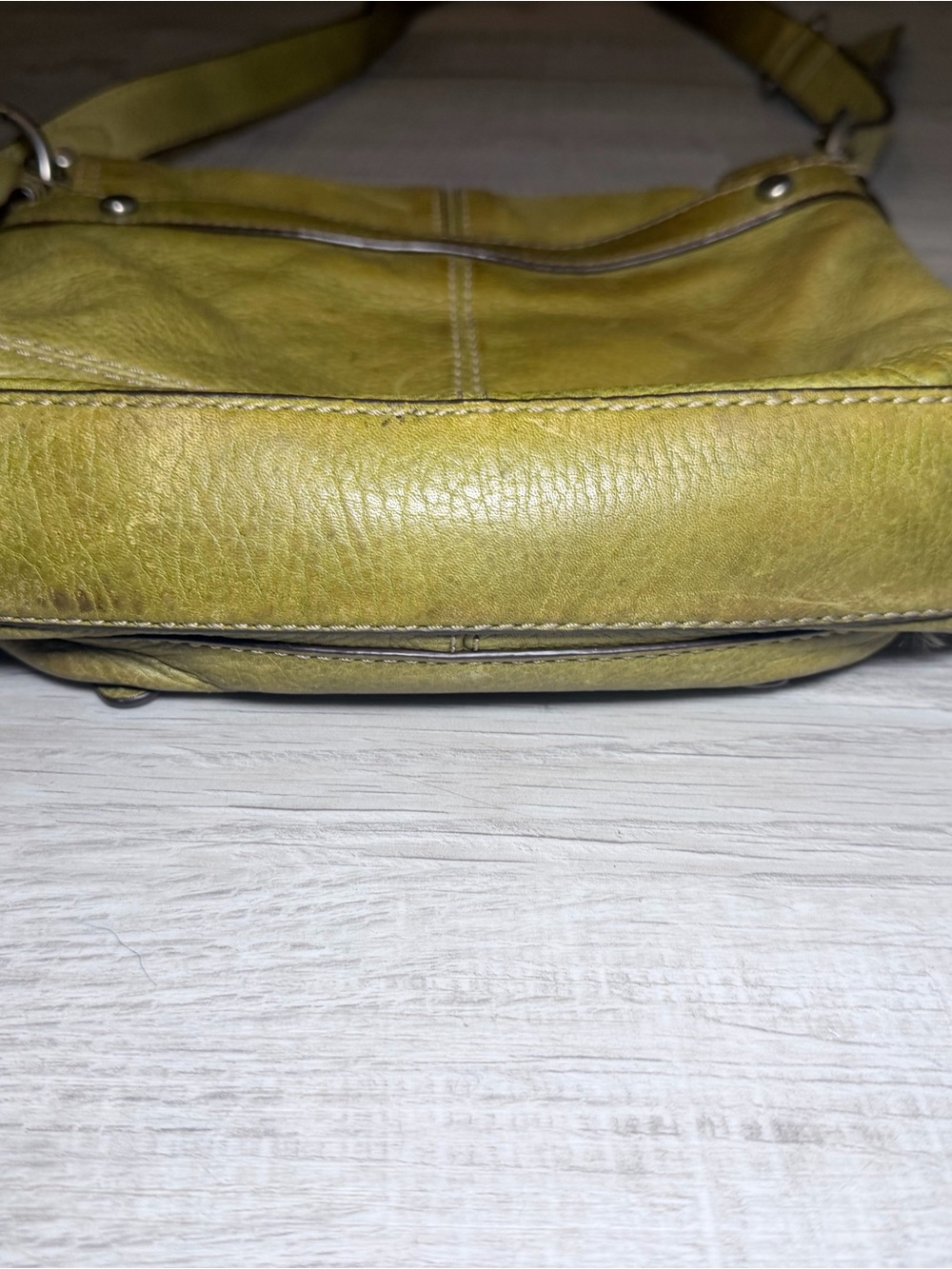 Fossil Olive Green Leather Crossbody Bag Vintage Distressed Satchel - Picture 4 of 13